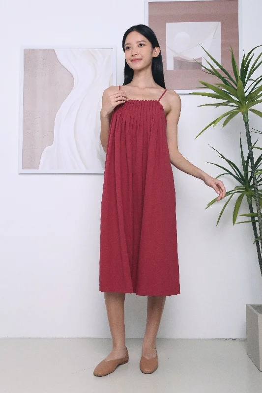 Rygel Pinch Pleat Midi Dress Red