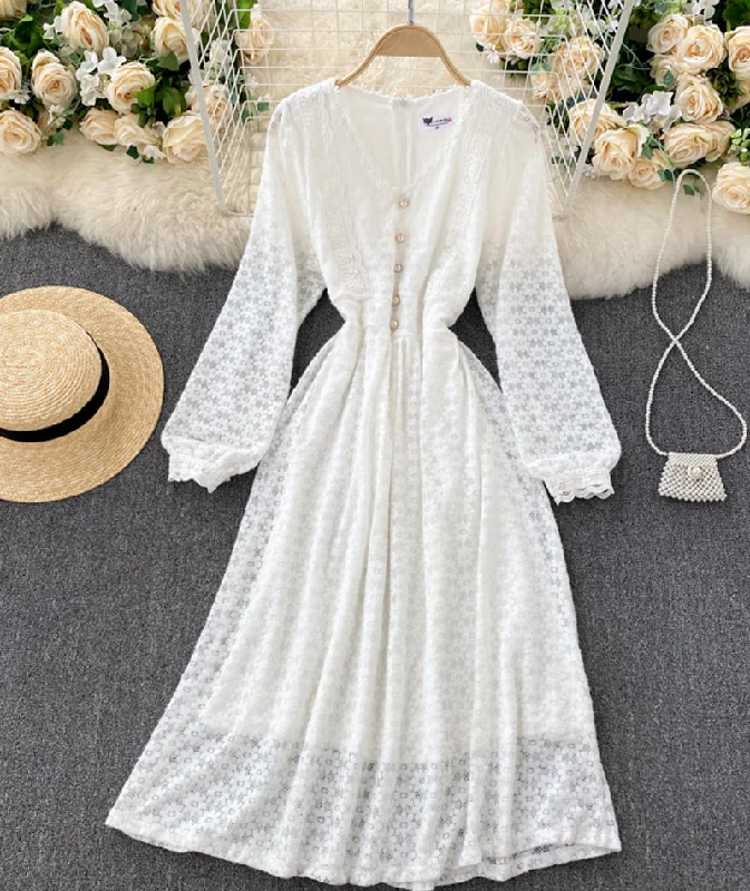 A line v neck lace long sleeve dress  925